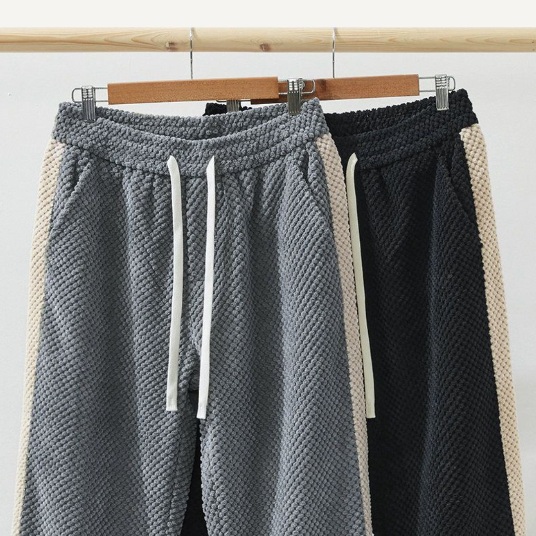 Herrbyxor med vida ben och ränder – löst sittande byxor